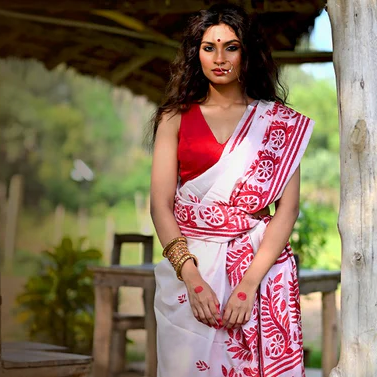 From Shantiniketan to Your Wardrobe: The Story of Blended Silk Kantha Stitch Sarees