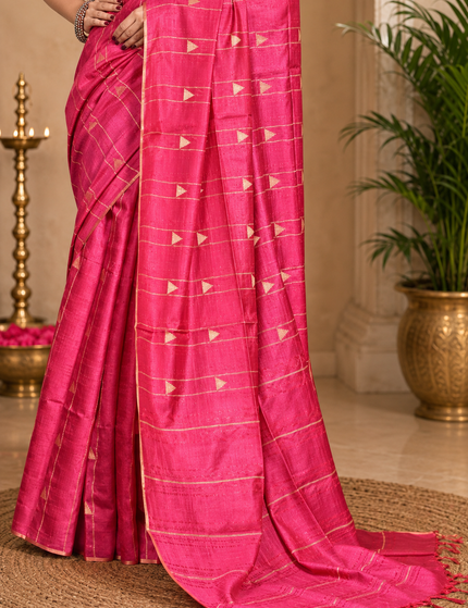 Cotton Temple Barfee Saree — Geometric Woven Motif - Saree | KalamKantha