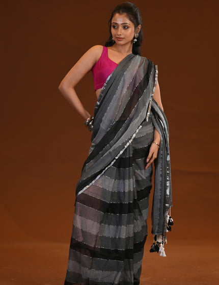 Charcoal Grey Mulmul Cotton Saree With Silver Zari