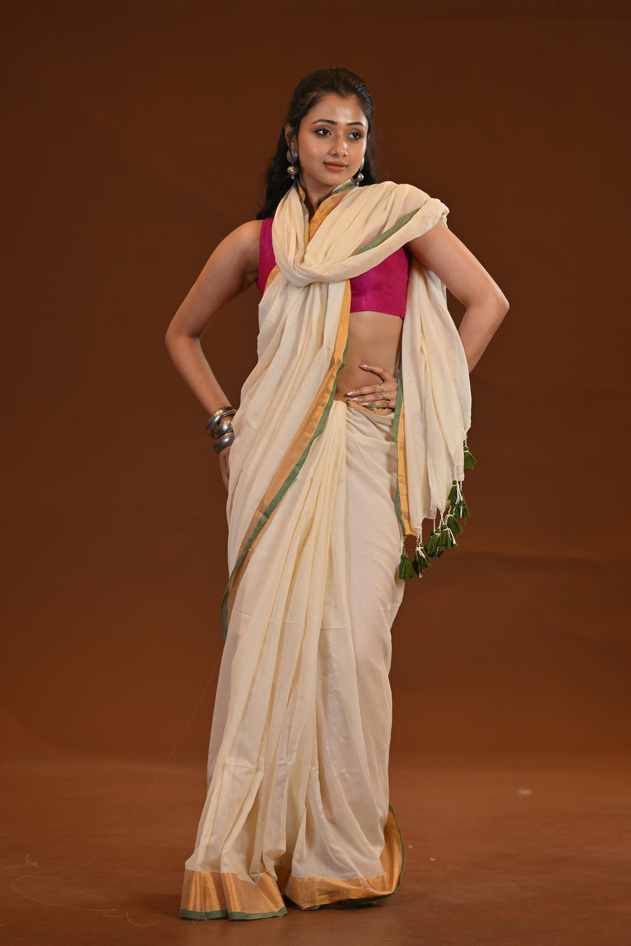 White Mulmul Cotton Saree With Golden Border