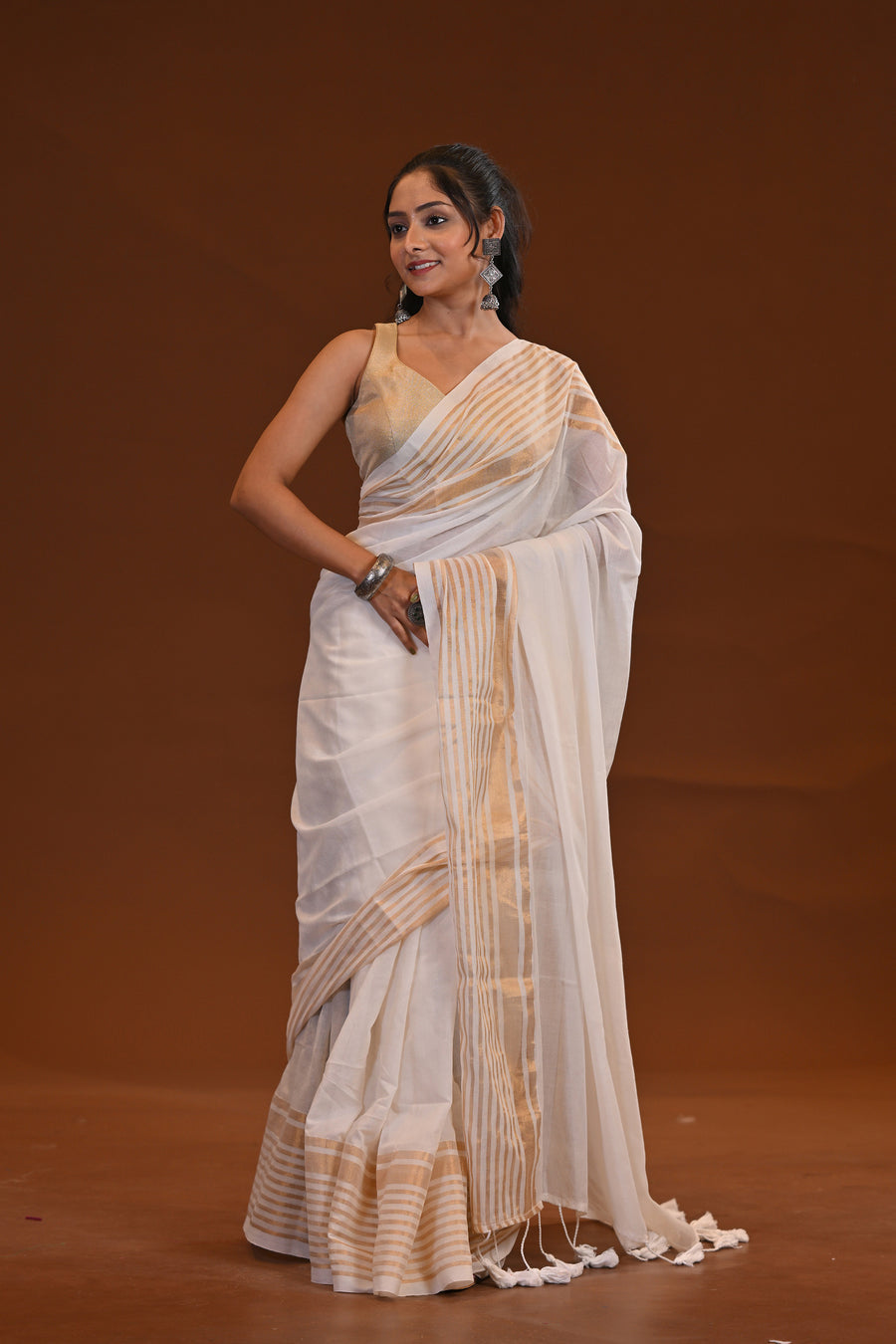 White Mul Cotton Saree With Gold Border