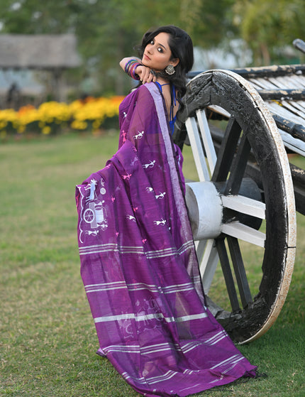 Gorur Gari Handloom Saree With Folk Print