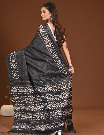 traditional-handloom-sarees-kalamkantha