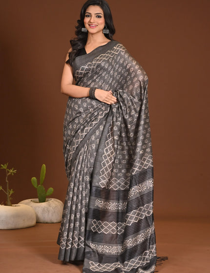 traditional-handloom-sarees-kalamkantha