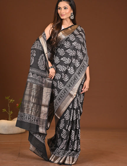 traditional-handloom-sarees-kalamkantha